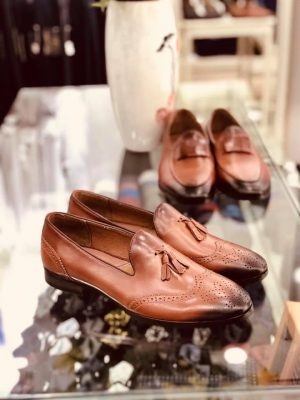 Giày lười chuông nâu size 42