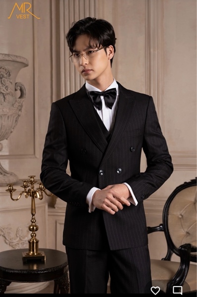 Double - breasted black and white striped jacket L