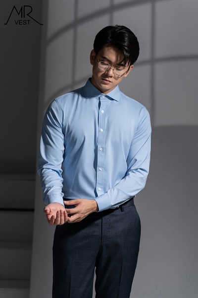 Cutaway stripe blue shirt M