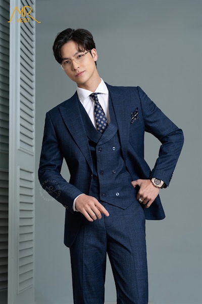 Dark blue check plaid peak lapel jacket L
