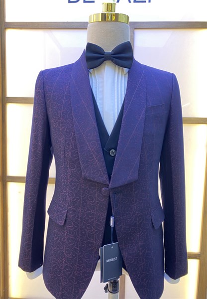 Purple floral brocade shawl lapel M