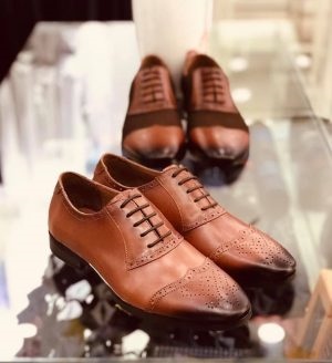 Giày dây nâu vàng size 43