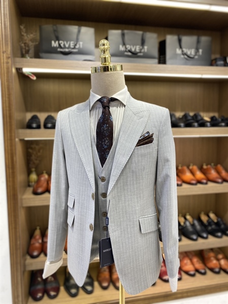 Pinstripe light gray jacket L