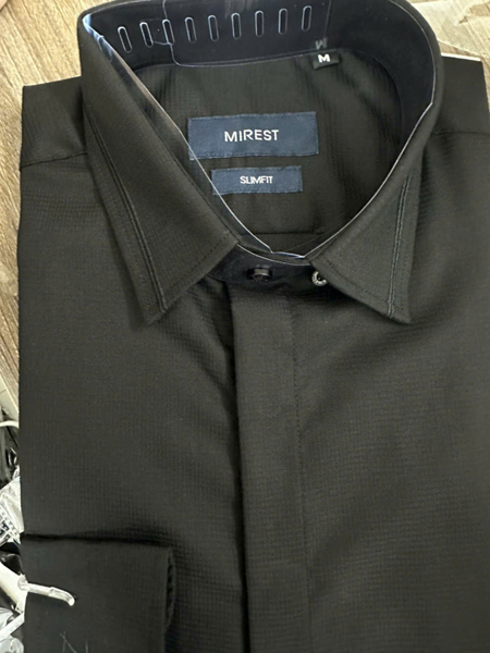 Narrow Point collar black shirt XL