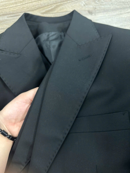 Blackish notch lapel XL